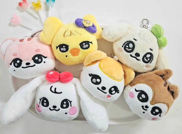 Qoo10] IVE ミニブ 人形 グッズ キーリング