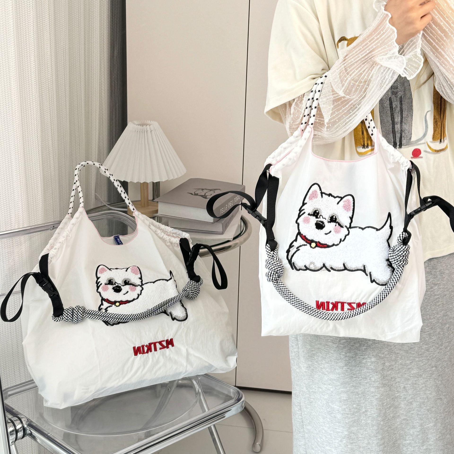 【1点ご購入 で10点プレゼントいたします】リュック女性斜め掛け学生手提げ袋補習授業バッグハンドバッグ本袋女性文芸刺繍バッグ