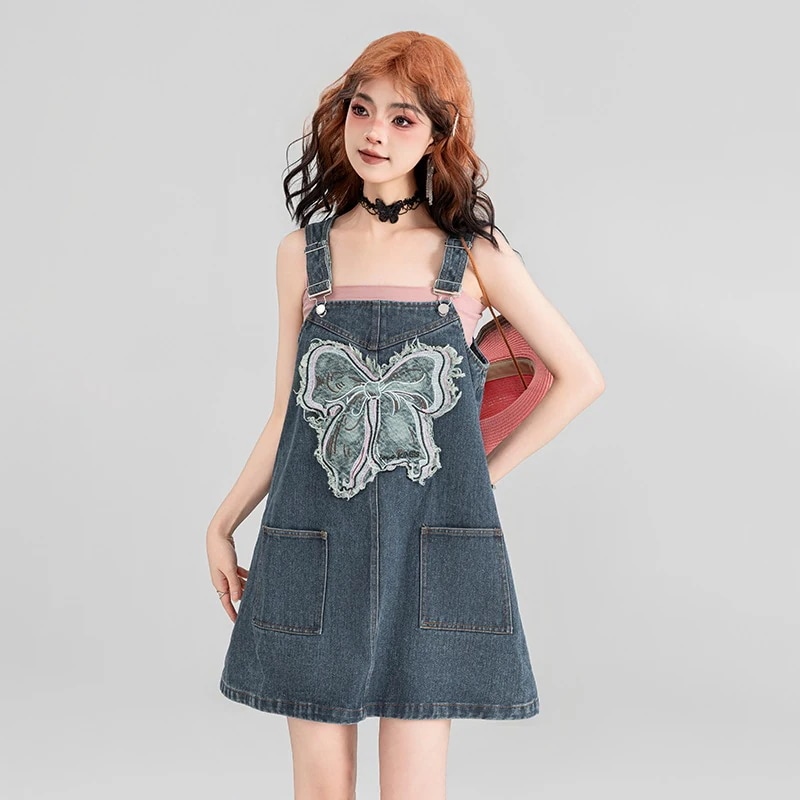 【高品質です】刺繍リボン飾りデニムサスペンダースカート 2024夏おしゃれ老け見えaラインスリムワンピース