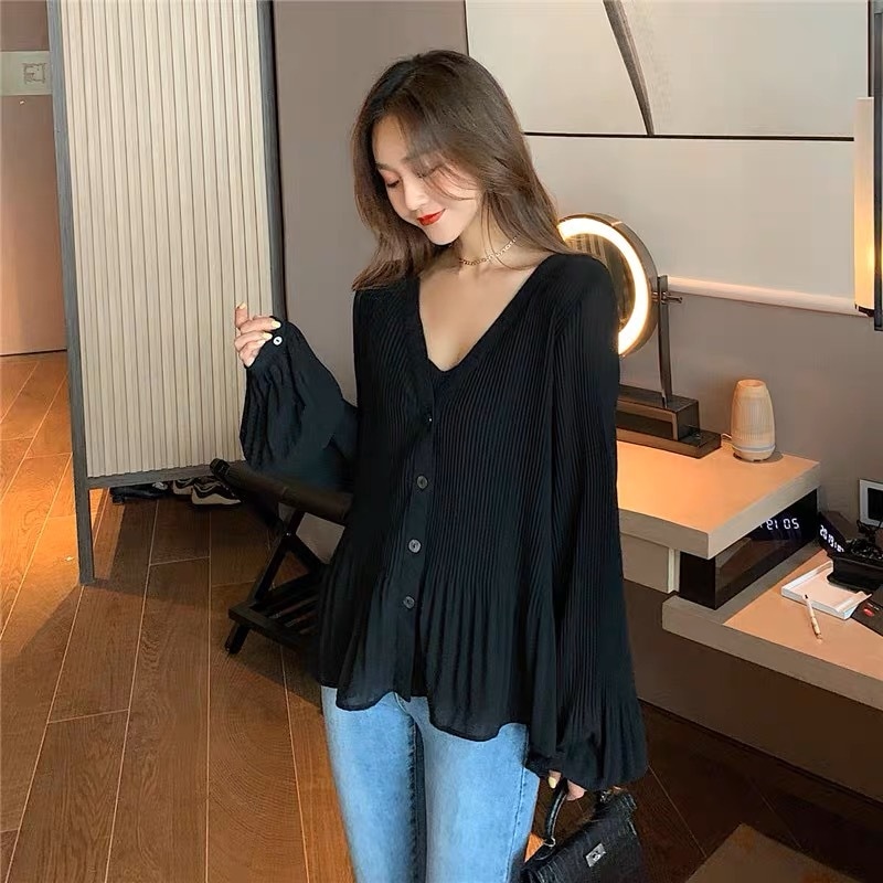 トップス アウター カーディガン 袖あり 長袖 Vネック セミフレア プリーツ 大人可愛い きれいめ 大人 上品 おしゃれ お洒落 大人可愛い 大人女子 こなれ感 美容師 メイクアップアーティスト
