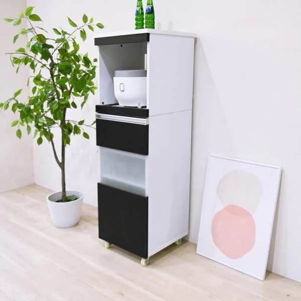 キッチンラック すき間収納 隙間 食器棚 スリム コンパクト スライド棚 キャスター オープンラック 炊飯器 家電 コンセント 挿し口 可動棚 扉 おしゃれ シンプル