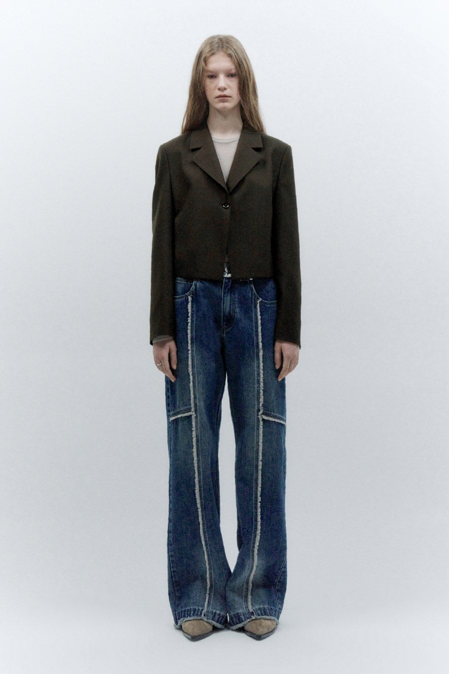 【INSILENCE】 CROP LINE JACKET : BROWN