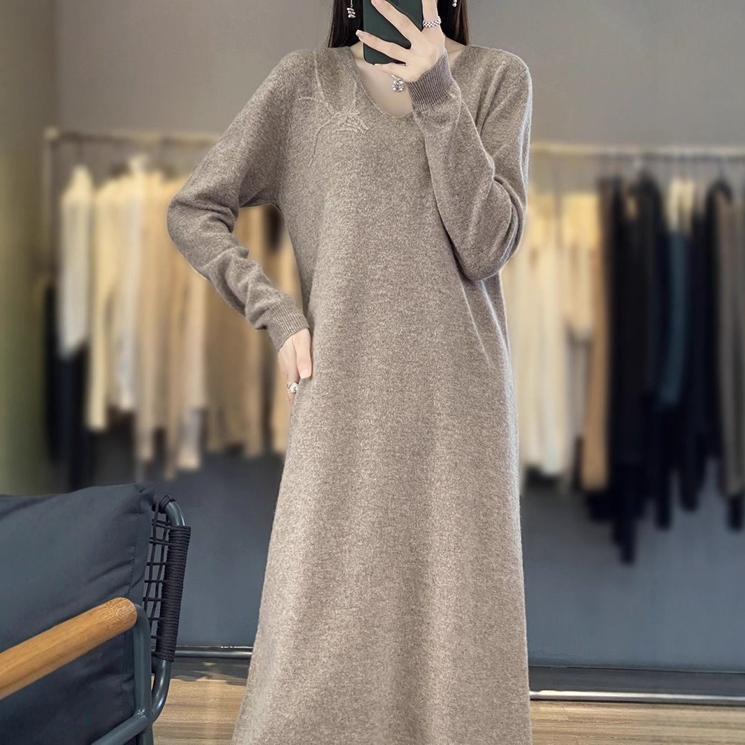 女性用 ネックウールニットベストドレスロング膝丈刺繍長袖セータードレスゆったりとしたボトムスカート