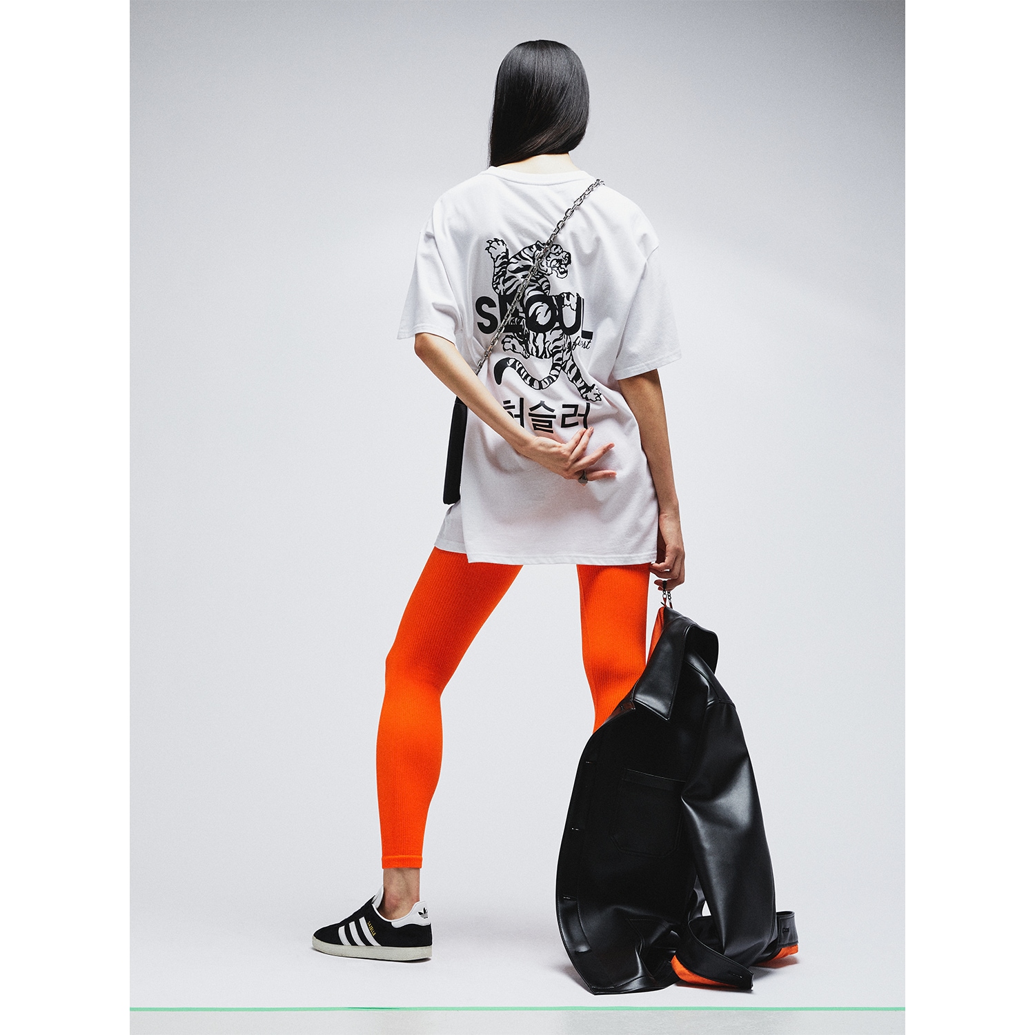 seoul finest hustler black オーガニックコットンＴシャツ