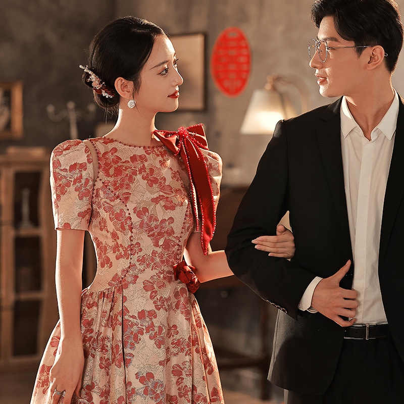 敬酒服花嫁婚約ワンピース小柄フレンチ宴会気質ドレスドレスドレス軽やか贅沢ドレス 6,510円