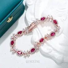 豪華でファッショナブルなプレミアム四つ葉の花ジルコンレッドコランダムブレスレットフレンチノーブルスタイルパーソナライズされたトレンドアクセサリー