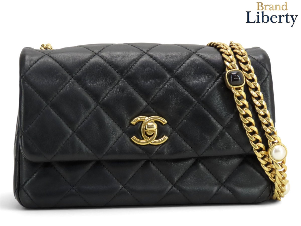 新品同様シャネルCHANELマトラッセミニフラップバッグパールカラーストーンチェーンショルダーバッグポーチポシェットミニマトラッセブラックゴールド金具ラムスキンフェイクパールカラーストーンAS3479