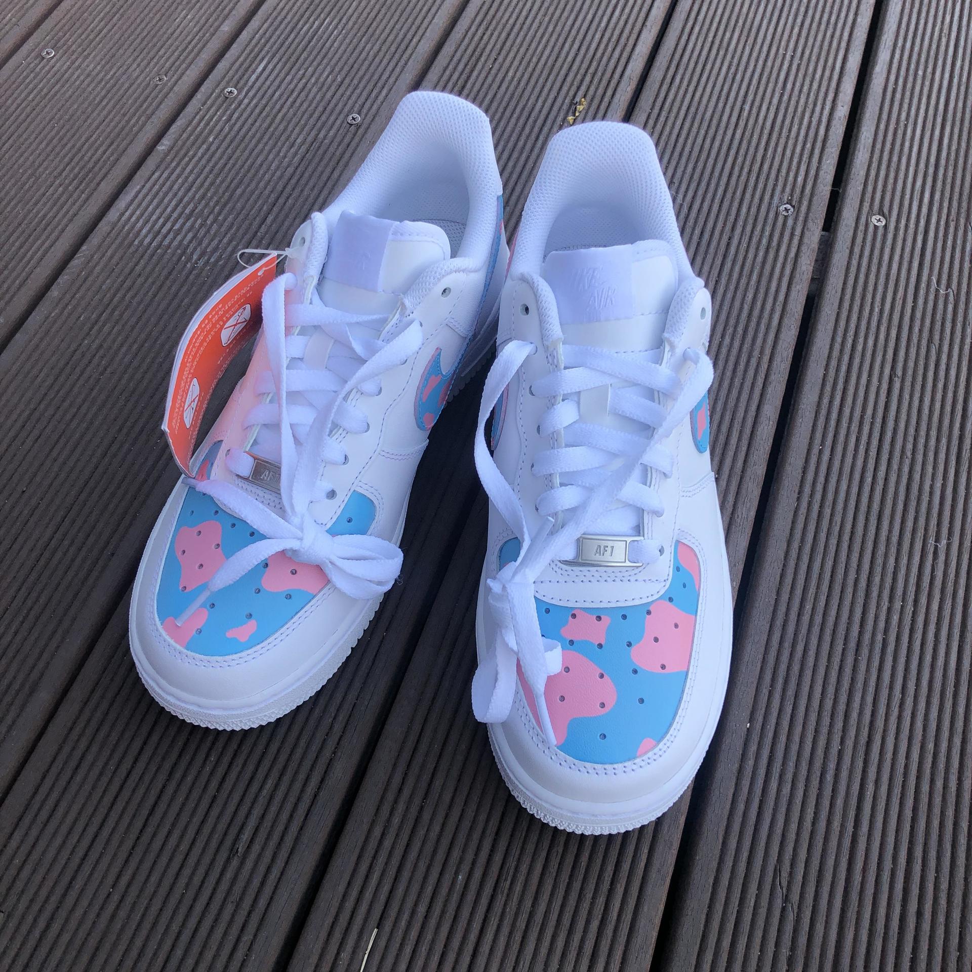 NIKE Air Force1 乳牛カスタム男女兼用シューズ