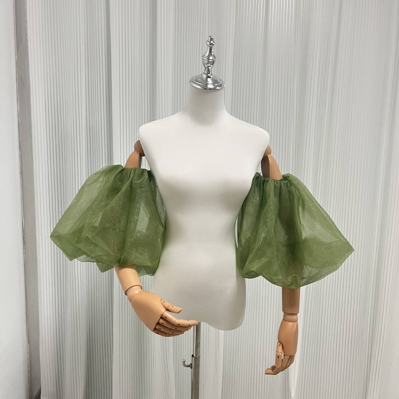 パフスリーブ 取り外し袖 グリーン キラキラチュール ストレッチ 色直し 花嫁/ウェディングドレス