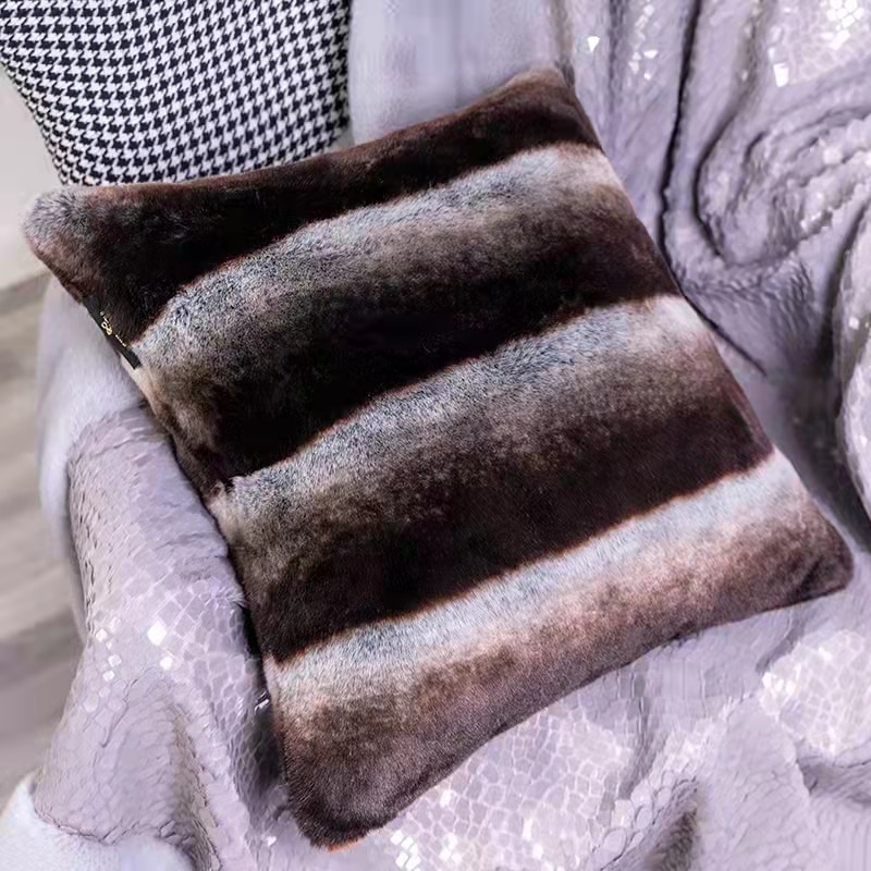 フェイクファー生地で贅沢トトロ抱き枕ins北欧風ストライプのグラデーションふわふわソファクッション