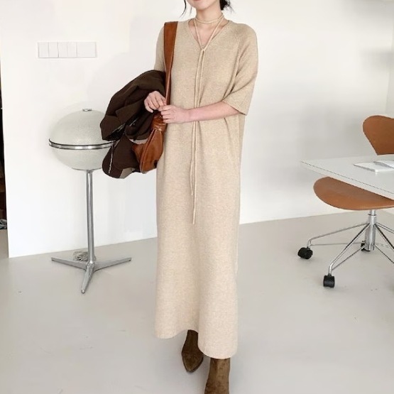ワンピースドレス ロングワンピース レディース ニットワンピ ロング マキシ 半袖 5分袖 Vネック りぼんタイ ネクタイ付き ストレート フェミニン ニット きれいめ シンプル カジュアル 上品