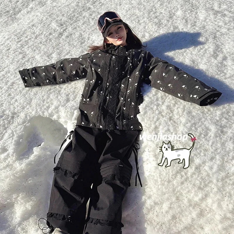人気SALE【1-3日出荷】スノーボードウェア20252026メンズレディース耐水圧15000mm上下セットジャケットパンツ花柄ピンク黒3L厚手おしゃれ韓国風スノボウェアスノーウェアスキーウェア