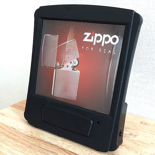 Qoo10] ジッポー ZIPPO ライター 卓上サイン 動く