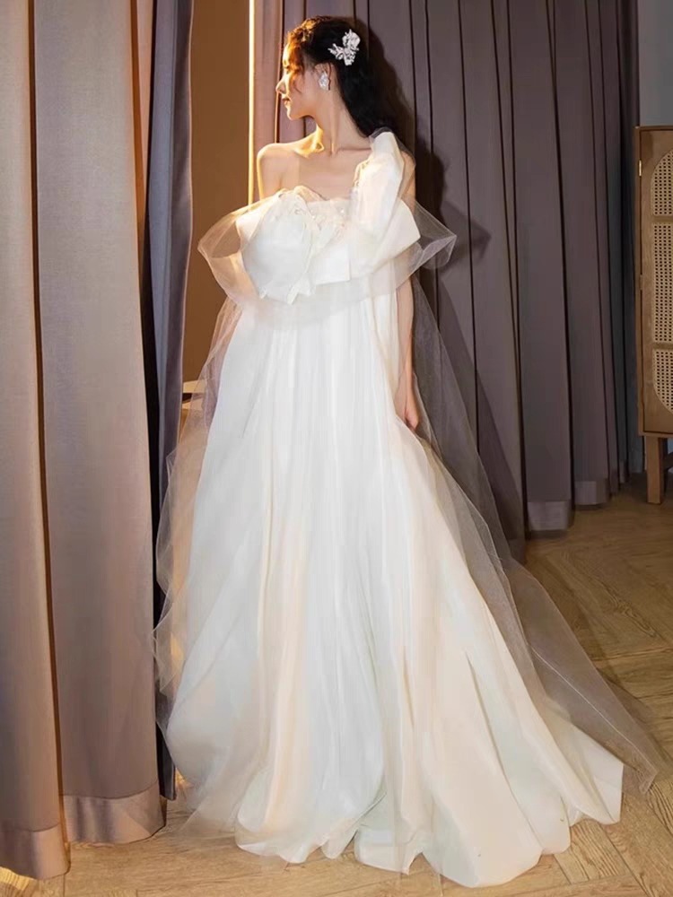 フレンチドレス ウェディングドレス 结婚式 二次会 パーティードレス 森系 花嫁 ふわふわ 大きなリボン 真珠飾り レースのロングドレス ワンピース