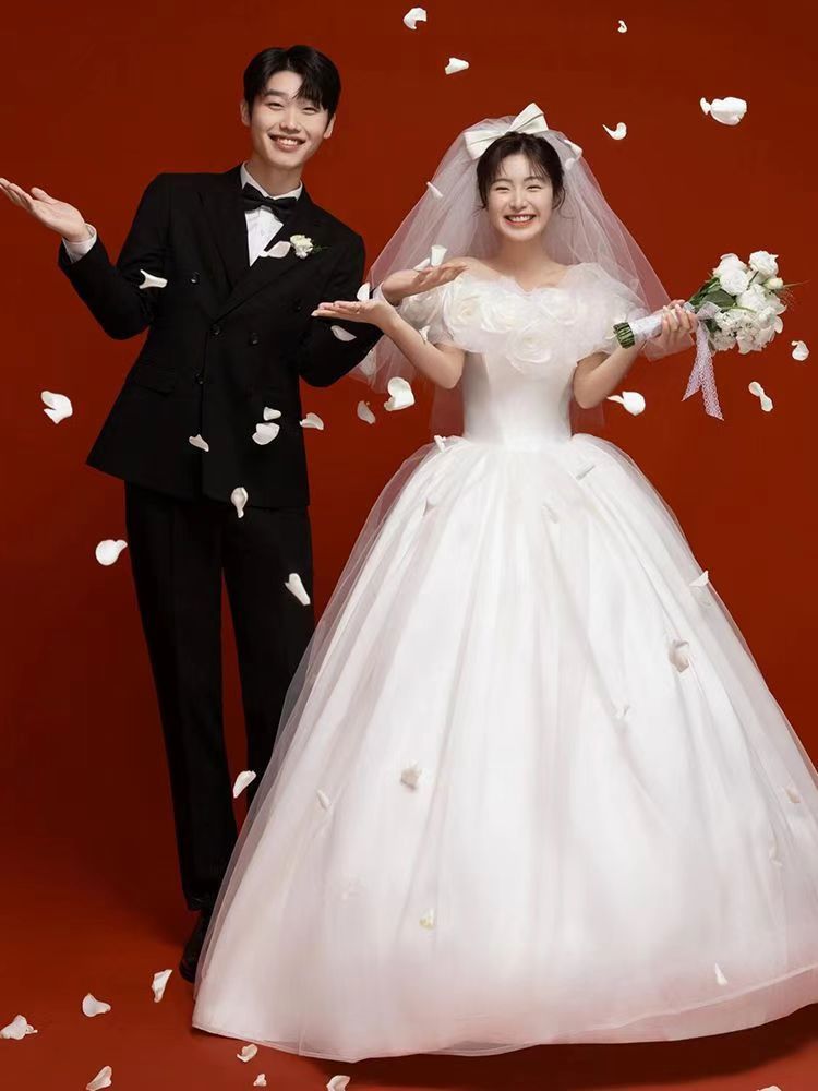 ウェディングドレス 綺麗 ドレス オフショルダー フリル 小柄 花嫁 パーティー フォーマル イブニングドレス 演奏会 ウェディング 発表会 成人式 ロングドレス