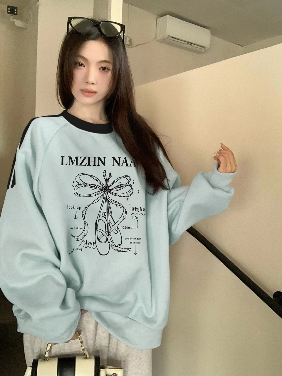 2024秋冬トップス長袖かわいいラウンドネックTシャツレディーストレンド韓国風ルーズゆったりカジュアルおしゃれサイズシルエットファッションシャツ衣お出かけ