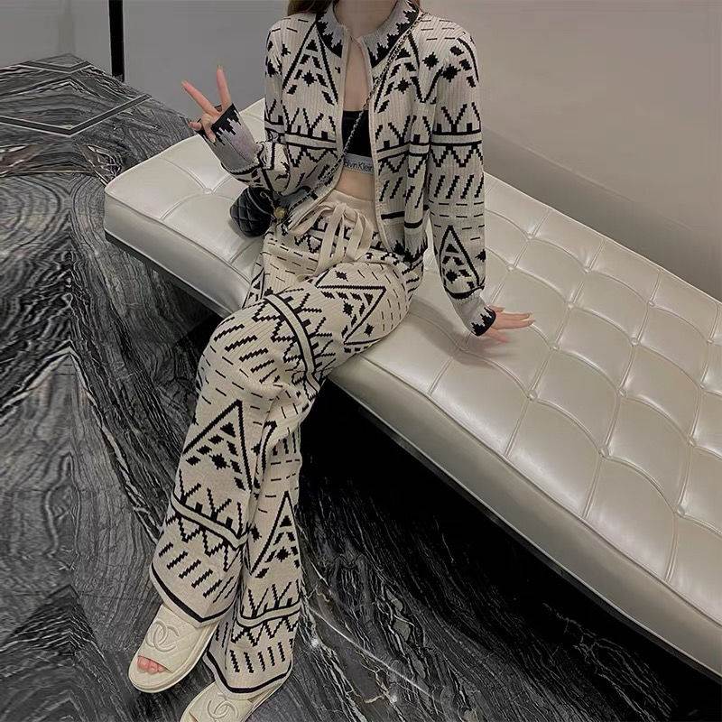 韓国デザイン新作カジュアルニットジャージセットアップ