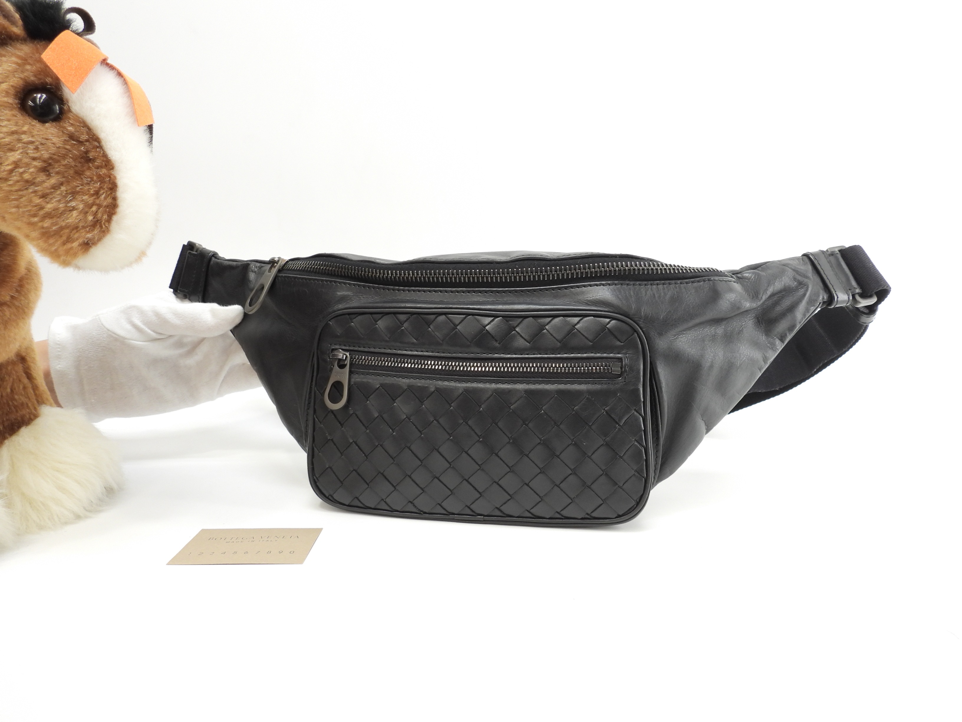 ボディバッグ小 イントレチャート レザー黒 ウエストバッグ@ 243