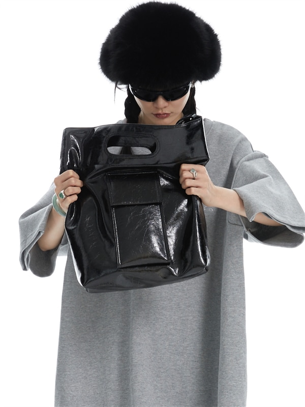 ショルダーバッグ・ポシェット ^LEATHERY^ Bolted square shoulder bag BLACK LRBG3106BK Qoo10 Dirtysix 飾りなし スクエア ラージ ショルダーバ