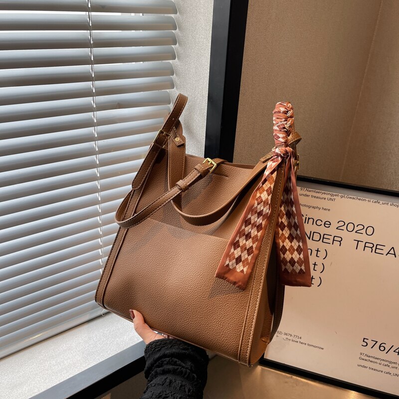 女性のための大容量のトラベルバッグ,革のショルダーバッグ,高級デザイナーバッグ,ファッショナブルなレ