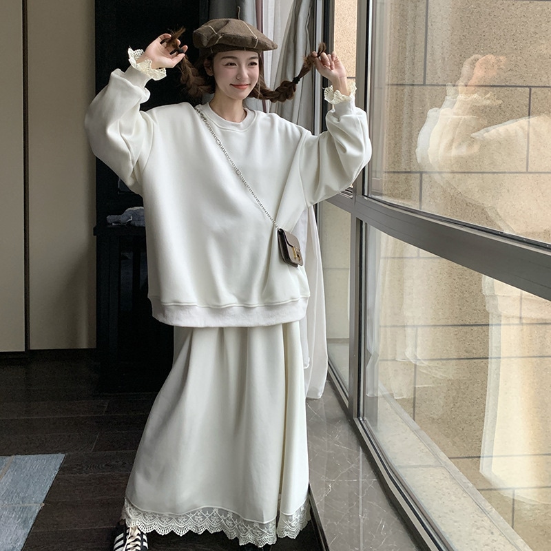 のんびりスタイル白いラウンドネックジャンパーロングスカートセット2024新しいジャンパーレーススプライシング半身スカートセット 5,975円