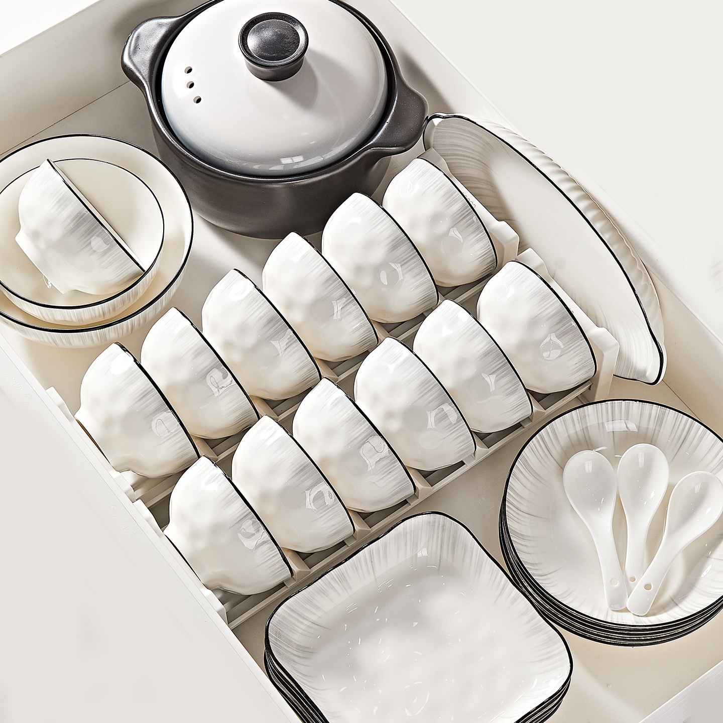 ノルディックスタイルのセラミック食器用品新しいシンプルなスタイルシンプルな高色のボウル箸ライスボウルボウルプレートセットライスボウルヌードルボウルスープボウル