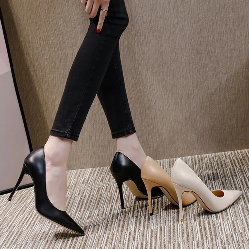 新作 パンプス 春靴 スタイルアップ！ヒールパンプス 32-45ヤードハイヒール職業用ワーキングシューズ気質細ヒール疲れない足に快適なソフトレザーのシングルシューズ 5,045円