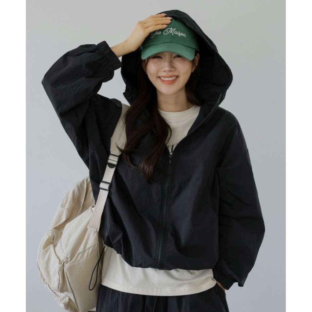 FRENCHCHIC ブレーキングフード付きウインドブレーカージャンパー 7,705円