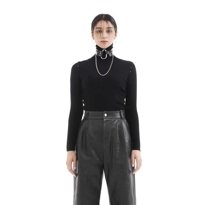 LSD COLLECTION_Stapler Tight Turtleneck Knit