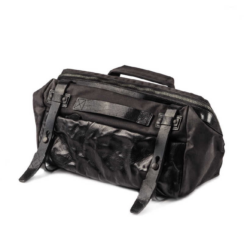 WOTANCRAFT　ライダーシリーズ EASY RIDER ナイロン×レザースリングバッグ 9.5L ブラック　BDB05BL