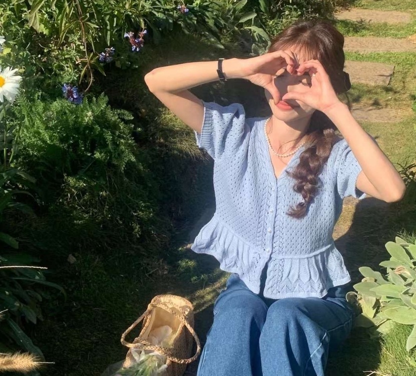 [LUOUSROOM] Miko V-neck Summer Short Sleeve Knit Cardigan