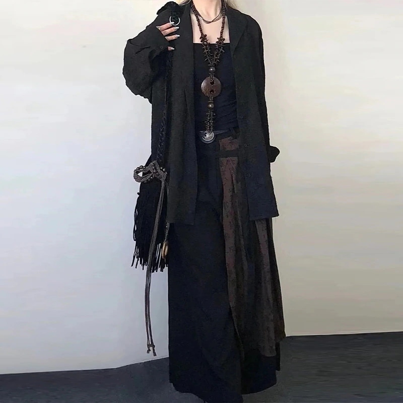 レトロなニッチなデザインレディース春秋ユニセックスエンボス加工花柄長袖シャツとパッチワークパンツのツーピースセット