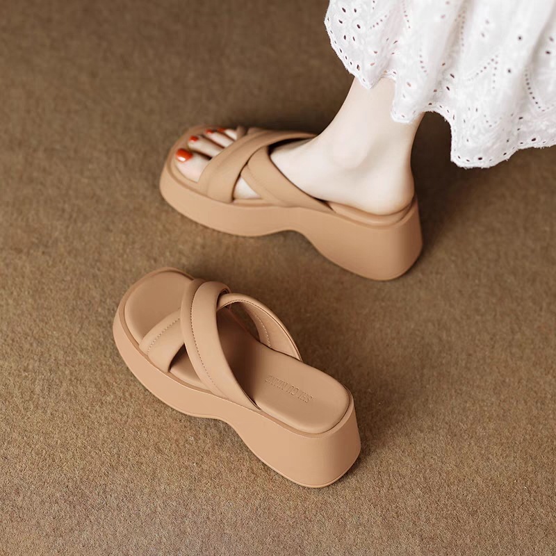 大人気 高級感 リボン本 厚底靴