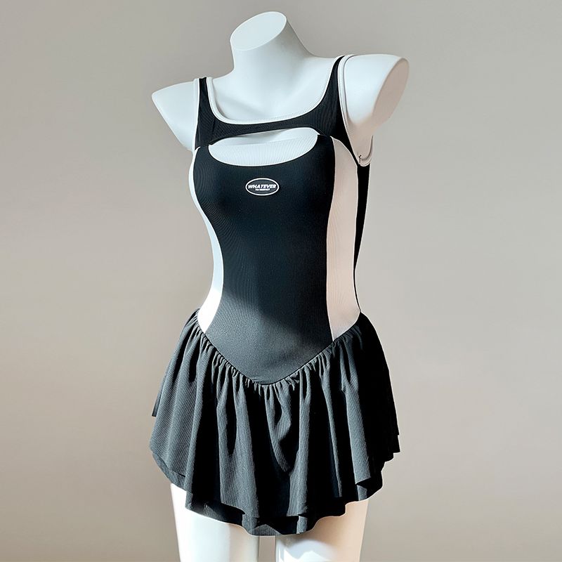 水着 2024 新作 黒と黒の今週の割引は 25% オフですコラージュ水着で痩せて見える純欲風ファッション小胸寄せスポーツ風フラットパンツ 韓国ファッション メガ割