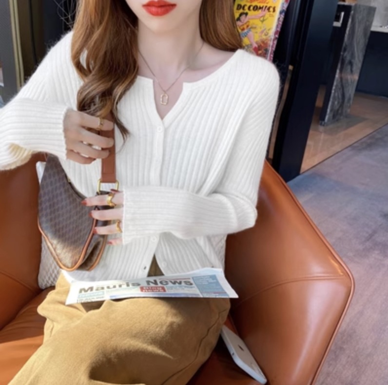 トップス デート カットソー ニットソー セーター カーディガン 袖あり 長袖 スリム タイト 細身 かわいい 大人可愛い きれいめ シンプル カジュアル 大人 上品 おしゃれ お洒落 主役級 存在感