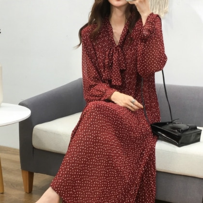 レトロ 清楚 ハイウェスト ワンピース レッド 赤 袖あり 長袖 Vネック 襟付き ボタン