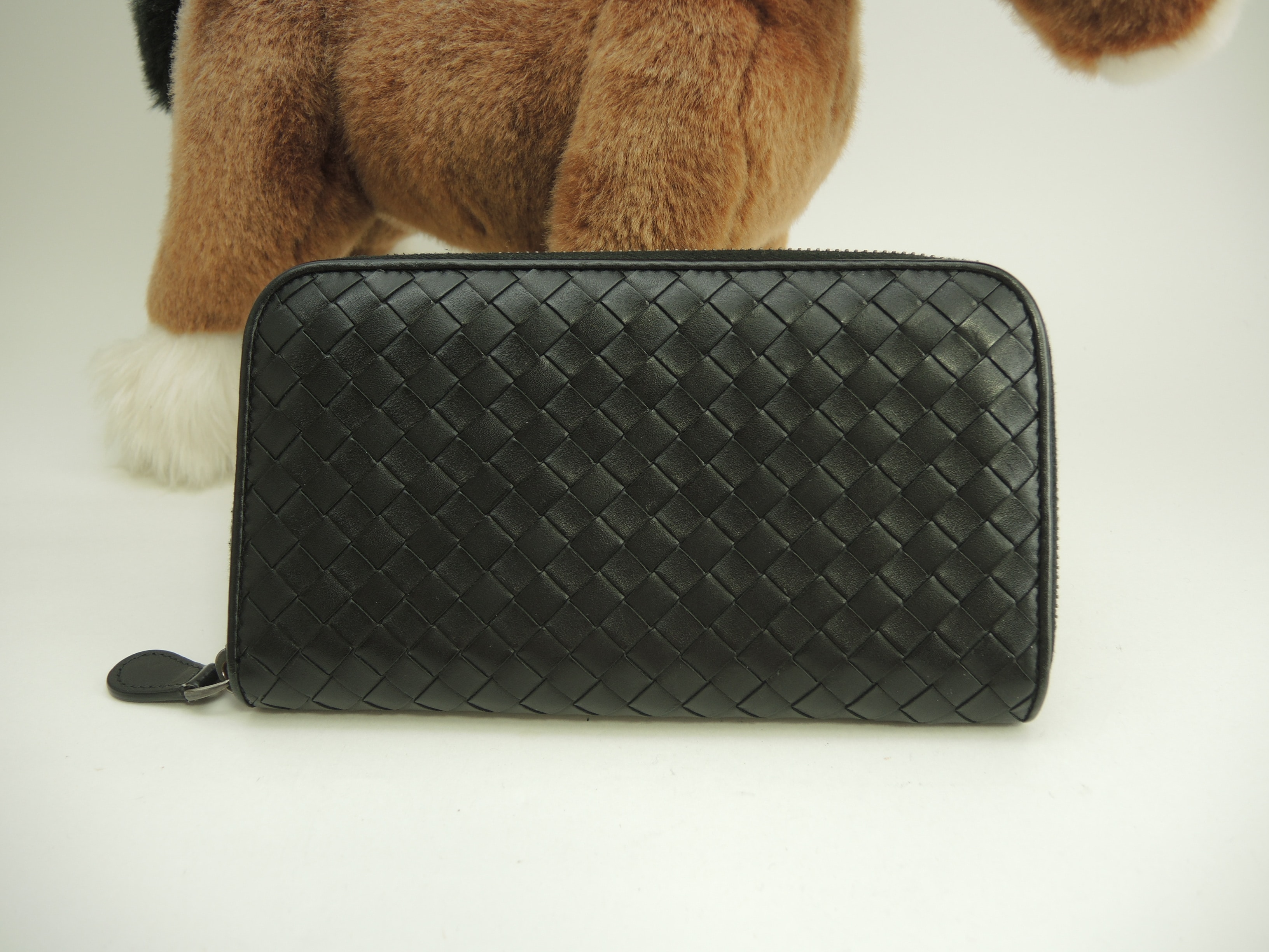 ロングウォレット イントレチャート レザー黒 ラウンドジップ長財布@P00545060F