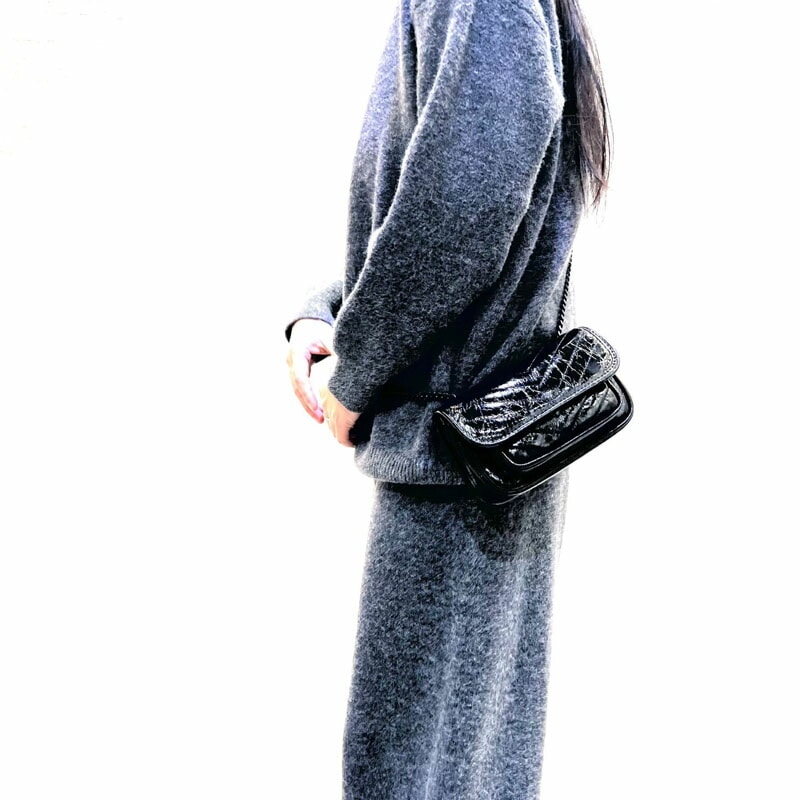 お早めに！【本革/2way/キルティング】レディース ミニショルダーバッグ チェーン付き 婚葬祭・パーティー・フォーマル対応 上品デザイン