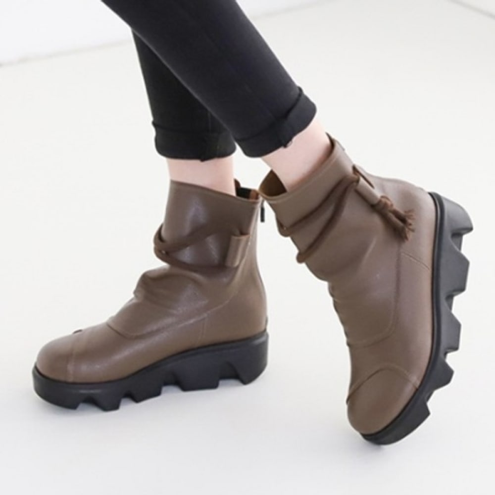 (Ninas Paris) 牛革ロープスタイルチャンキーヒールウォーカー