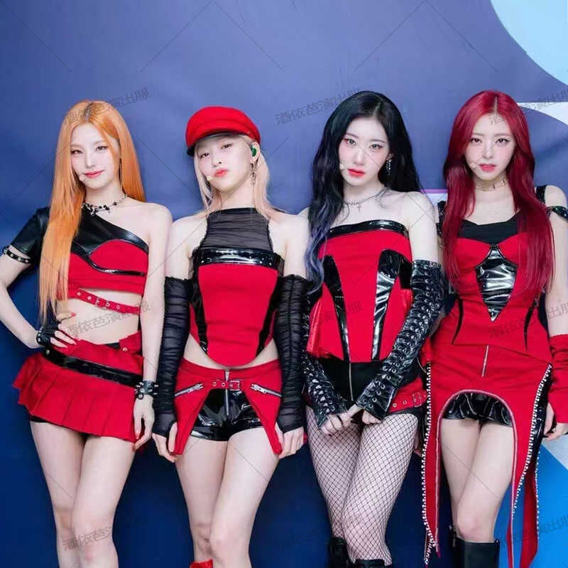 Itzyパフォーマンス衣装バーシン・ユナ歌って踊る衣装レッドイレギュラージャズスーツ