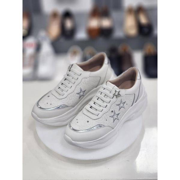 セーブゾーン05 星の刺繍ポイント 6CM ニューアグリースニーカー LCWS02U513 (41476707)