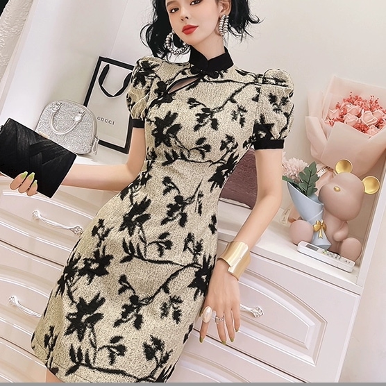 レディース ワンピース ミニワンピース タイトワンピース ミニ丈 半袖 パフスリーブ ハイネック タイト かわいい 大人可愛い きれいめ シンプル 上品 おしゃれ かっこいい レトロ こなれ感