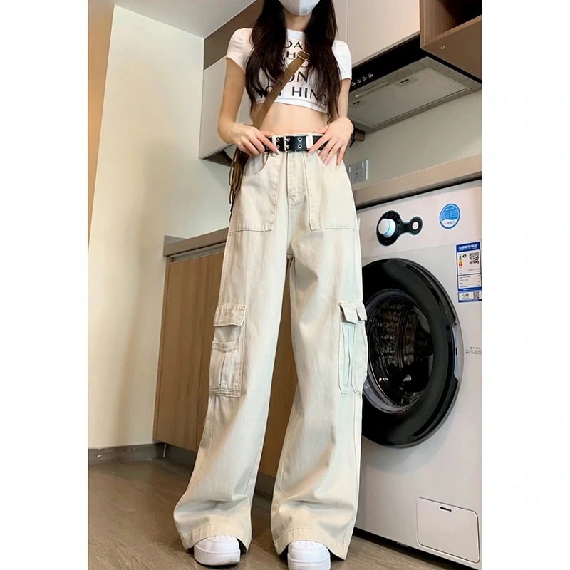 美脚 デニムボトムス レディース 期間で デニムパンツ アメニティハイウエスト ジーンズ 淡い色 で細く見えるゆったりとしたストレートダウン感 ボトムス 4,813円