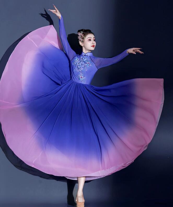 モダンダンス 社交ダンス 古典ダンス ワンピース 大きい裾 広がる 中指にかける きれいな刺繍 舞台演出ロングドレス 合唱団 民族風 モダンドレス 発表会 イベント 演奏会 大きいサイズ S M L