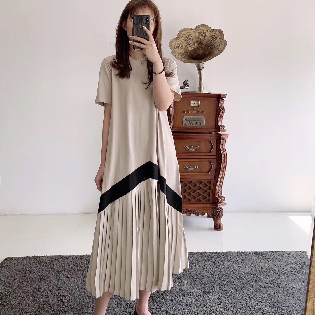 ワンピース ドレス プリーツ 切替デザイン ラウンドネック 半袖 ロング丈 フレア Aライン バイカラー レトロ ゆったり 体型カバー 大人女子 オシャレ おしゃれ お洒落 きれいめ カジュアル 5,561円
