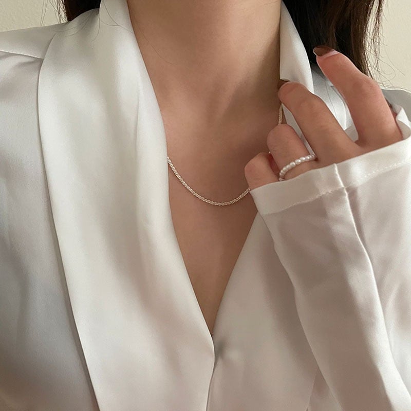 軽量で贅沢な高級感のあるポシェットネックレス小人数鎖骨チェーン2024年ファッションネックチェーン