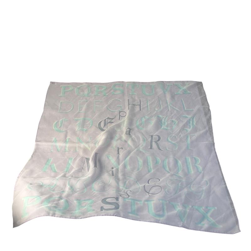 【最終処分SALE】HERMES エルメス カレ６５ スカーフ ピンク A-8629
