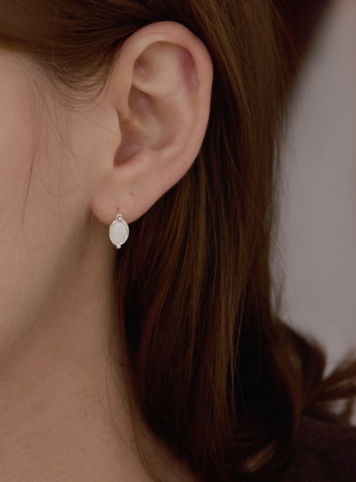 【メガ割 最大30％OFF】925シルバー ミューペイルオーバルリングイヤリング大人の魅力を引き出すシンプル美