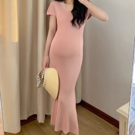 マタニティウエア ワンピース マーメイドワンピース ミモレ丈 ロング丈 袖あり 半袖 Vネック 襟なし フレア タイト 伸縮性 かわいい 大人可愛い シンプル 大人 上品 おしゃれ 大人女子 こなれ感 6,540円