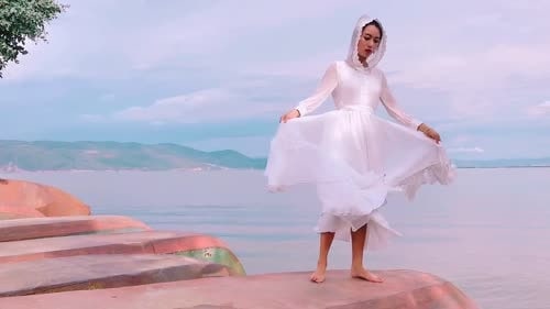 今買いたいが気質おしゃれな減齢レトロロングセクションシフォンシルク大きい裾縫付お出かけワンビース